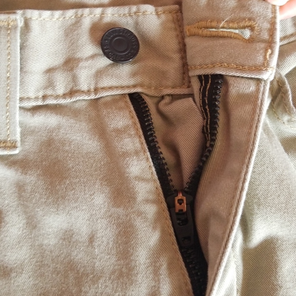 Men/Teen Levis - Picture 5 of 8